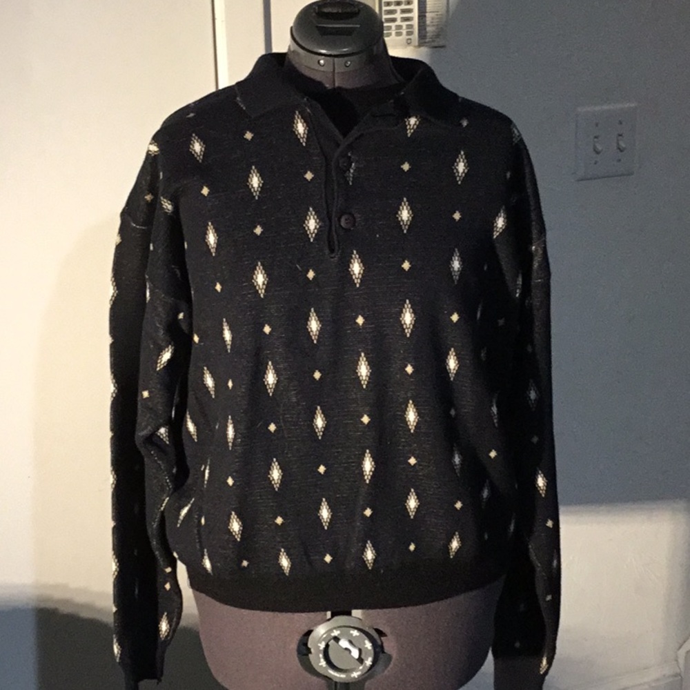 ECOLO men’s long sleeve jersey.